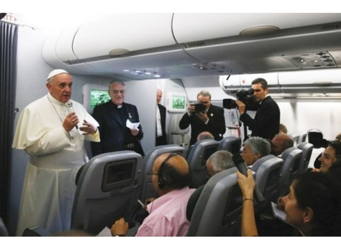 Conferenza stampa in aereo Conferenza stampa in aereo